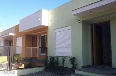 Casa com 3 quartos à venda na Rua Criciúma, 102, Guarujá, Porto Alegre