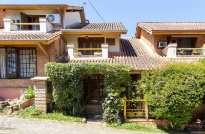 Casa em condomínio, 2 dormitórios, 1 vaga escriturada - bairro cavalhada