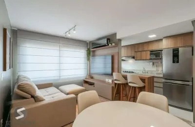 Impecável! 2 dormitórios, suíte, mobiliado e pronto para morar