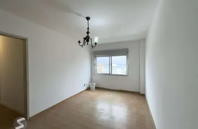 Apartamento 2 dormitório com dependência e vaga de garagem no centro histórico