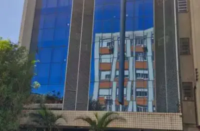Sala na rua general lima e silva com 68,50 m² de área privativa, pátio com churrasqueira