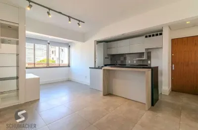 Apartamento com 3 quartos à venda na Rua Roque Calage, 466, Passo da Areia, Porto Alegre