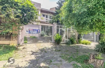 Casa com 3 quartos à venda na Rua Araponga, 363, Chácara das Pedras, Porto Alegre