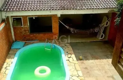 Casa com piscina 3 dormitórios e 2 costa e silva zona norte de porto alegre