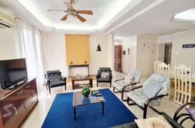 Casa com 4 dormitórios, piscina, 4 vagas, no bairro teresópolis, porto alegre,rs