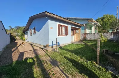 Casa para venda - 79.22m² 2 dormitórios, + casa de 1 dormitório nos fundos, piscina e quiosque com churrasqueira - espirito santo