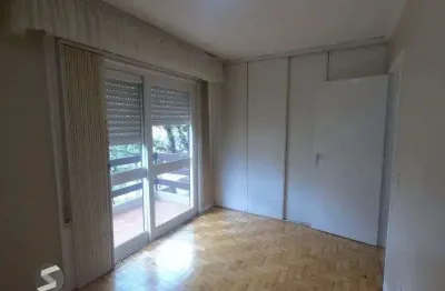 Apartamento com 2 quartos e 72m² à venda em menino deus, porto alegre.