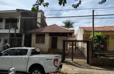Casa com 3 quartos à venda na Avenida Carneiro da Fontoura, 723, Jardim São Pedro, Porto Alegre