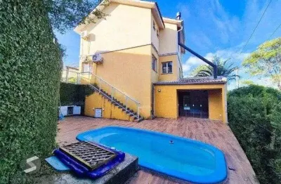 Casa em condomínio / 3 quartos / 1 suíte / 2 vagas / mário quintana / protásio alves / porto alegre / rs