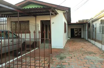 Casa com 3 quartos à venda na Rua Primeiro de Maio, 156, Vila Veranópolis, Cachoeirinha