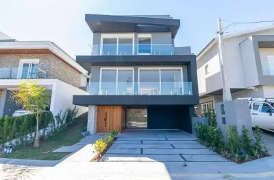 Casa de condomínio com 3 suítes para comprar no centro de gravataí