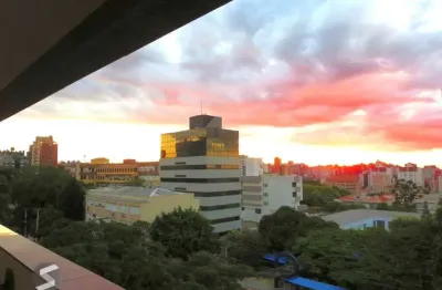 Apartamento com 4 quartos à venda na Rua São Francisco da Califórnia, 160, Higienópolis, Porto Alegre