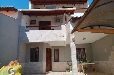 Excelente oportunidade de adquirir um sobrado no charmoso bairro guarujá