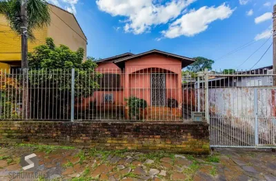 Casa com 3 quartos à venda na Rua Souza Lobo, 1368, Vila Jardim, Porto Alegre