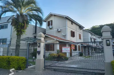 Casa em condomínio fechado com 3 quartos à venda na Rua Professor Carvalho Freitas, 1585, Teresópolis, Porto Alegre