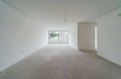 Excelente apartamento de 110m² de área privativa, 3 dormitórios, 2 vagas, no coração do bairro menino deus.