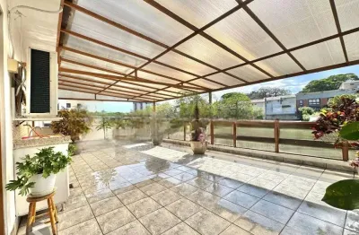 Cobertura duplex com 3 dormitórios e terraço no cristo redentor