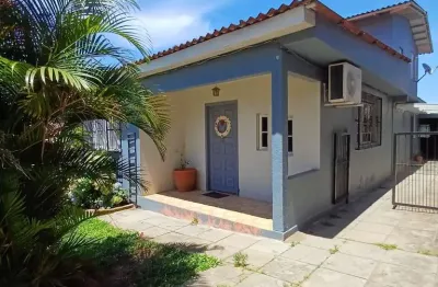 Casa com 3 quartos à venda na Rua Dona Otília, 4005, Nonoai, Porto Alegre