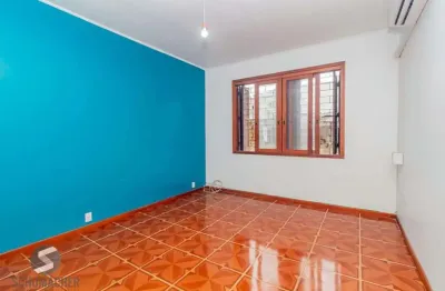 Apartamento com 2 quartos à venda na Rua Marcelo Gama, 280, São João, Porto Alegre