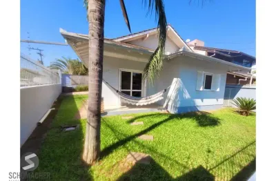 Casa com 3 quartos à venda na Avenida Antão de Farias, 212, Centro, Sapiranga