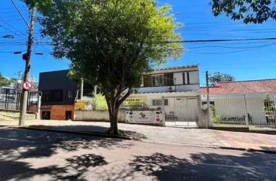 Terreno à venda na Rua João Bastian, 108, Três Figueiras, Porto Alegre