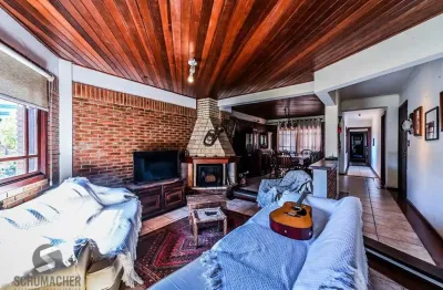 Prédio à venda na Rua Zamenhoff, 298, São João, Porto Alegre