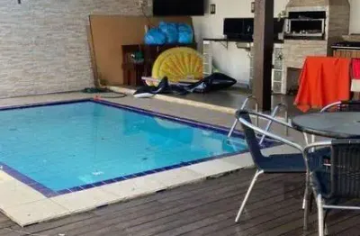 Casa com 3 quartos à venda na Rua Doutor Egydio Michaelsen, 165, Cavalhada, Porto Alegre