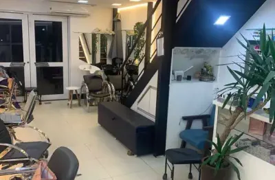 Ponto comercial à venda na Avenida Assis Brasil, 226, Passo da Areia, Porto Alegre