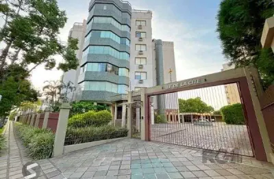 Ótima cobertura duplex com 233,00 m² privativos no miolo do bairro tristeza