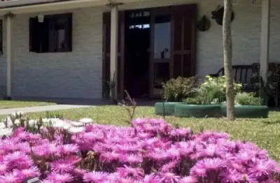 Casa em tavares, no bairro centro, com 2 dormitório(s), e 2 banheiros, à venda.