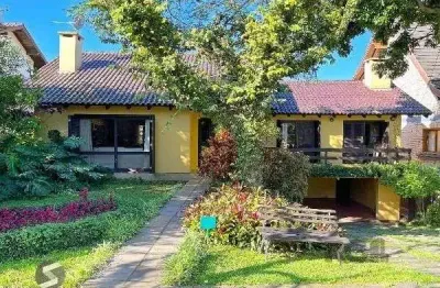 Casa condominio em porto alegre, no bairro cavalhada, com 4 dormitório(s), e 4 b