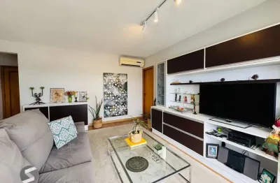 Apartamento 3 dormitórios, 3 banheiros e 2 vagas no petrópolis