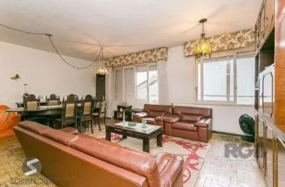 Casa com 4 quartos à venda na Avenida Mariland, 1386, Auxiliadora, Porto Alegre