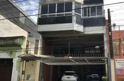 Vende predio residencial sendo uma cobertura e mais 03 apartamentos