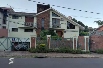 Casa com 3 quartos à venda na Rua Frei Henrique Golland Trindade, 291, Boa Vista, Porto Alegre