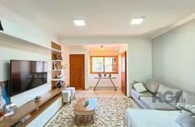 Casa em porto alegre, no bairro guarujá, com 3 dormitório(s), e 3 banheiros, à v