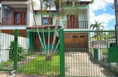 Casa para Venda - 190m², 3 dormitórios, sendo 1 suites, 3 vagas - Nonoai