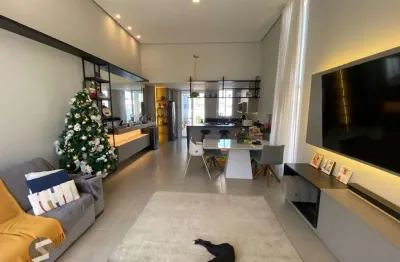 Casa com 03 quartos (01 suíte) e 01 vaga no Bairro Hípica em Porto Alegre