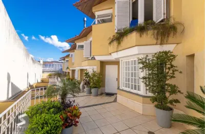 Casa em condomínio fechado com 4 quartos à venda na Rua Quatorze de Julho, 299, Boa Vista, Porto Alegre