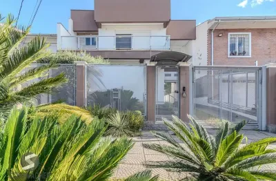 Casa com 4 quartos à venda na Rua Doutor Jorge Fayet, 761, Chácara das Pedras, Porto Alegre