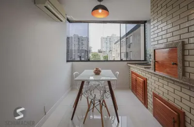 Apartamento mobiliado com churraqueira e garagem em Porto Alegre