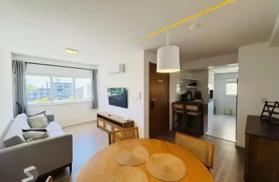 Pronto para Morar! 2 Dormitórios Mobiliado, 2 vagas de garagem