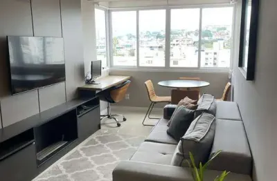 Apartamento com 1 dormitório e 1 vaga garagem á venda no Bairro Azenha.