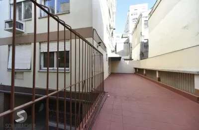 Apartamento com 2 dormitórios e terraço na Cristóvão Colombo!