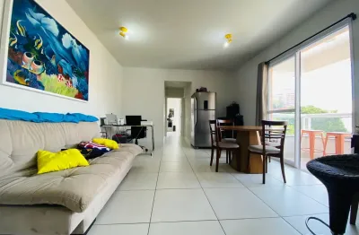 Um apartamento especial, amplo e ensolarado para receber sua família ou investir.