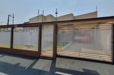 Casa Residencial com 3 quartos  à venda, 104.00 m2 por R$480000.00  - Vila Romana - Ibipora/PR