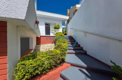 Casa Residencial com 6 quartos  à venda, 158.07 m2 por R$900000.00  - Quebec - Londrina/PR