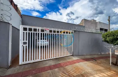 Casa Residencial com 4 quartos  à venda, 126.95 m2 por R$750000.00  - Monte Castelo - Cambe/PR