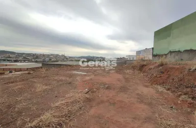 Terreno comercial para alugar no Levindo Paula Pereira, Divinópolis 