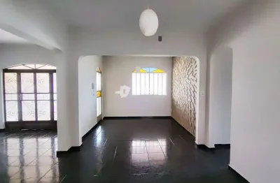 Casa para aluguel, 3 quartos, 3 vagas, santa tereza - divinópolis/mg